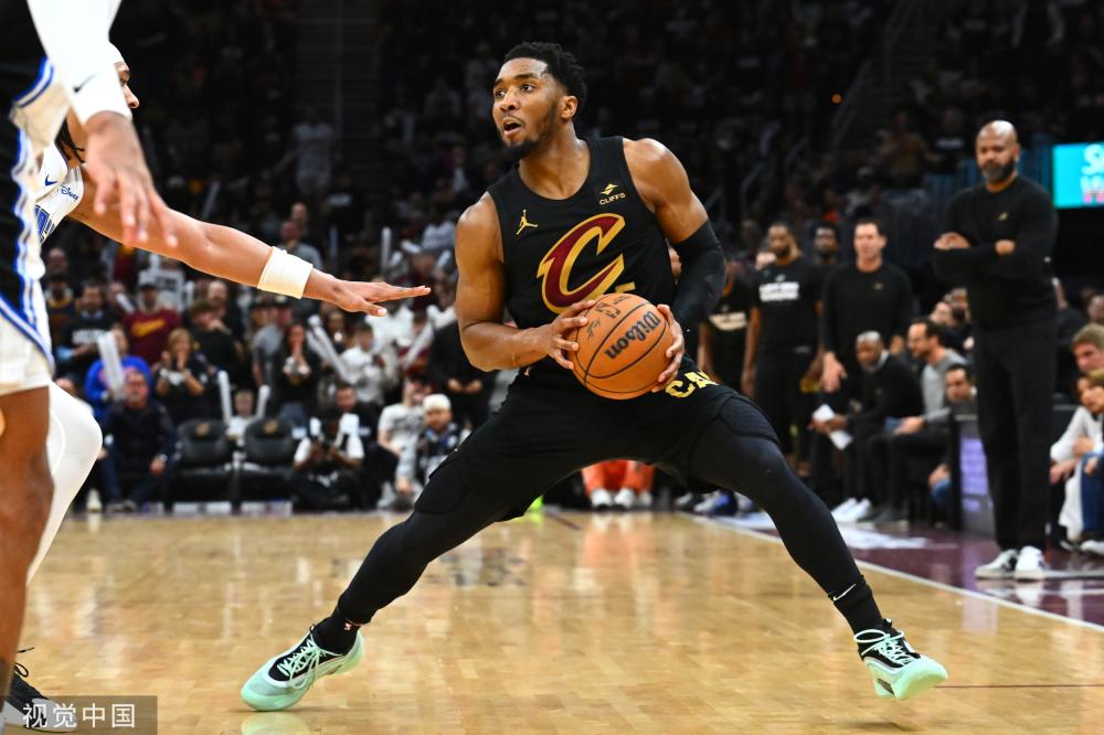 为了在与澳 为了在与澳